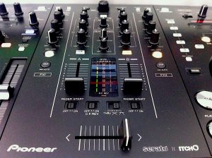 Pioneer DDJ-S1 Review Mixer