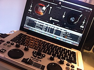 djay 4 for Mac plus Numark dj2go