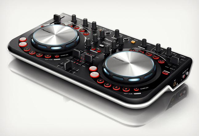 Pioneer DDJ-WeGO review Pioneer DDJ-WeGO review