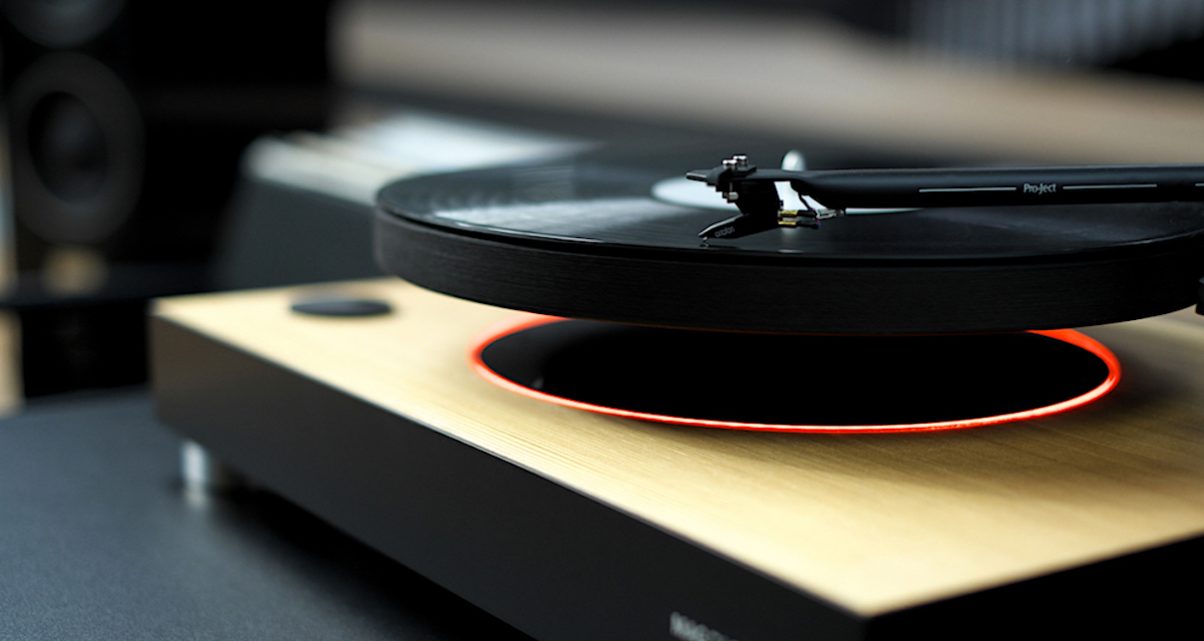 Soooo.... what's going on here then? Find out all about this levitating turntable in our Friday Roundup today.