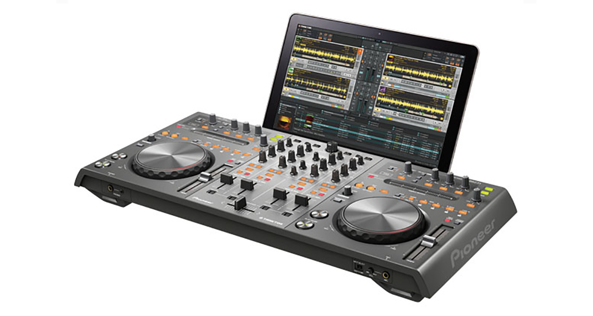 4-Deck DJ Controllers: The Ultimate Buyer's Guide 2011