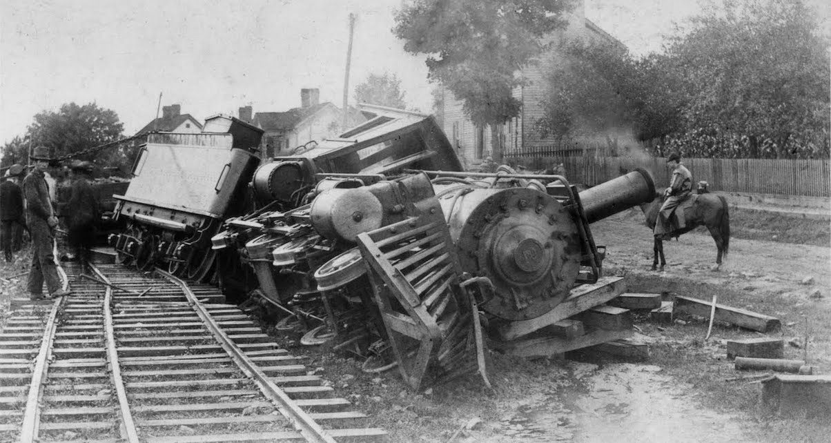 Resultado de imagen de train wreck