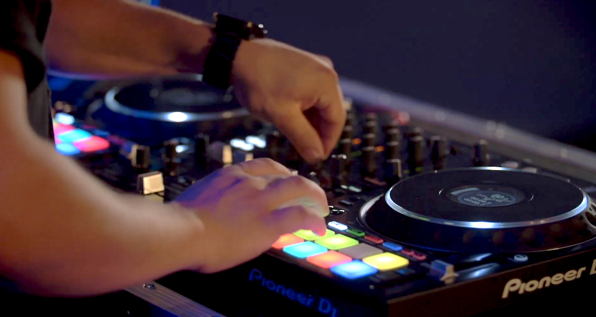 Online DJ Course For The Pioneer DDJ1000SRT Controller