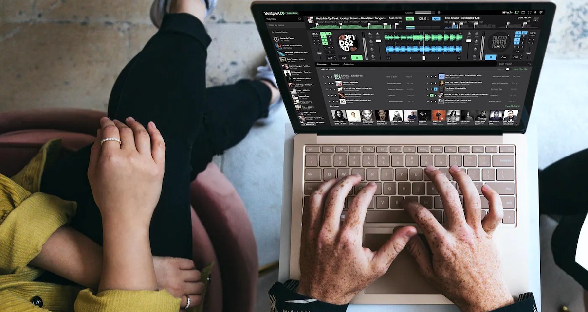 5 Best Serato DJ Controllers For 2021 (& One To Avoid) Digital DJ Tips