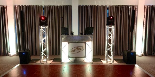 Full mobile DJ booth recording set-up