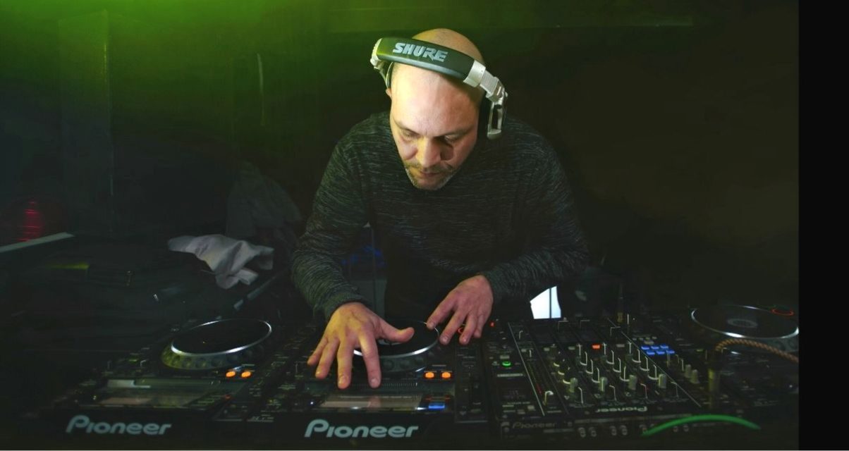 laptop djing Digital DJ Tips