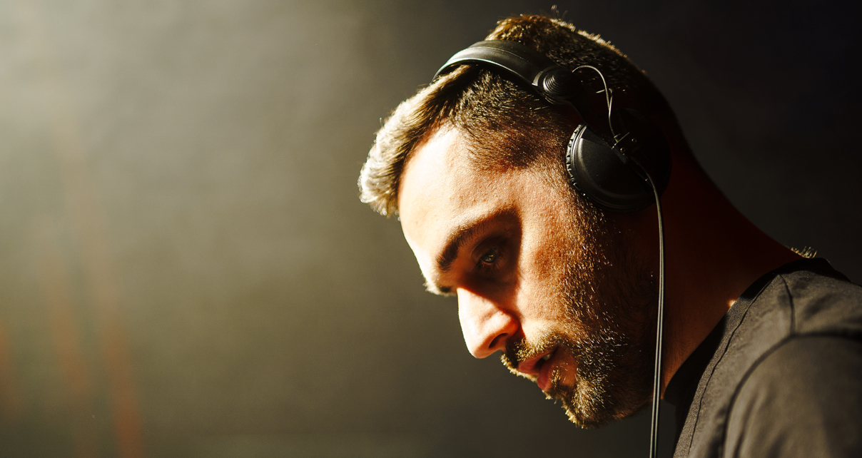 How To Choose DJ Headphones [Live DJing Q&A With Phil Morse]