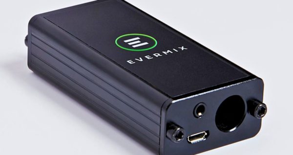 The connections on a black Evermixbox 5 device. 