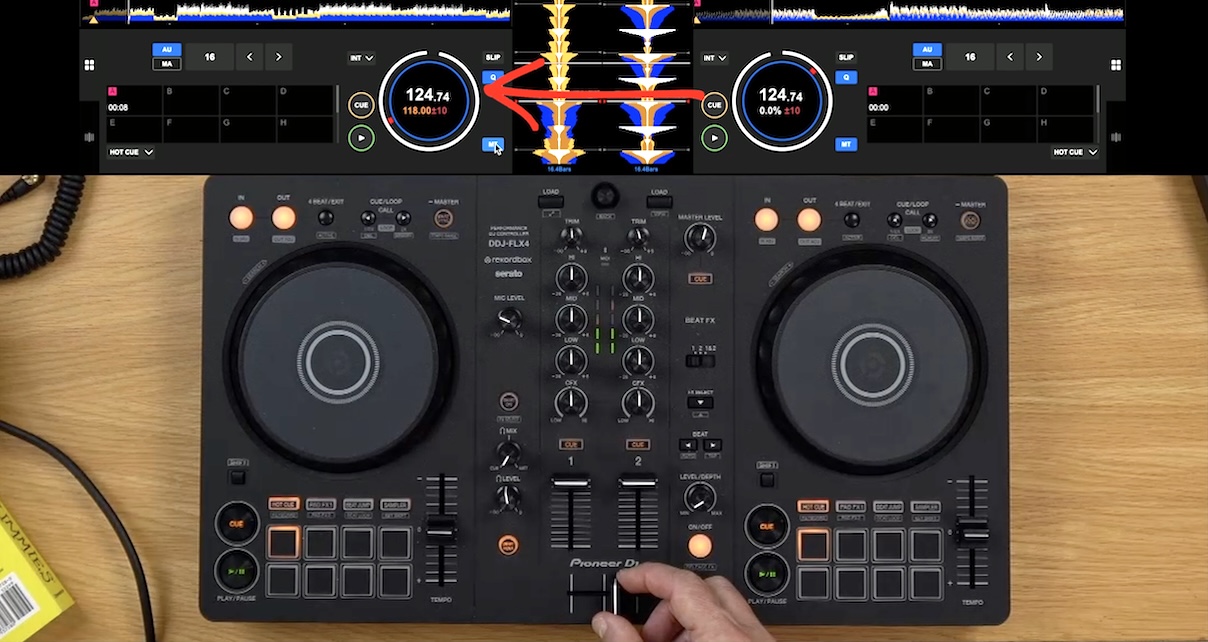 What The FLX4 & FLX2's Smart Fader Button Does